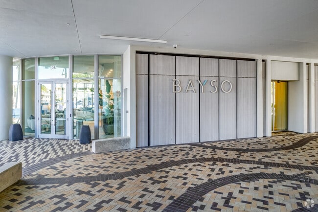 Entrada - Bayso Sarasota