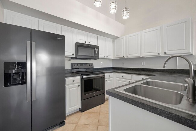 Photo - One Bedroom One Bathroom Condo Great Ameni... Unidad 322