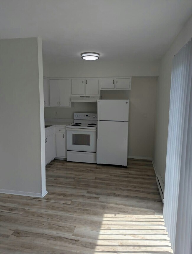 Photo - 23 S River St Unit 7