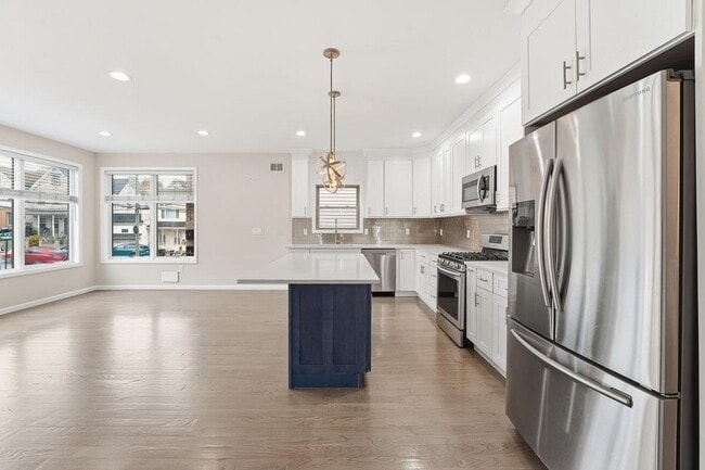 Photo - 5103 Meadowview Ave