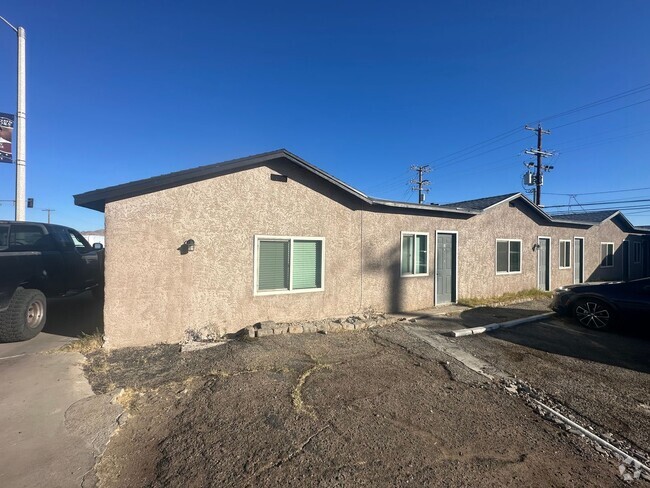 Building Photo - 509 W Inyokern Rd Unit 1 Rental