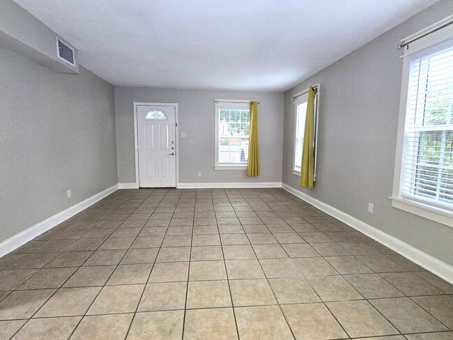 Photo - 3115 Cleburne St