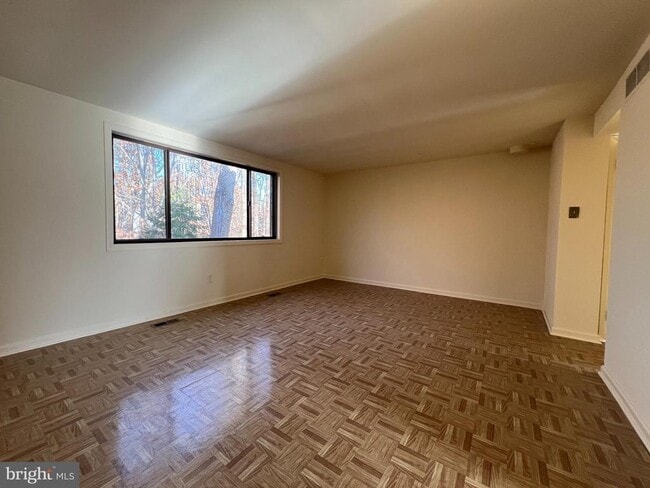 Photo - 8916 Footed Ridge