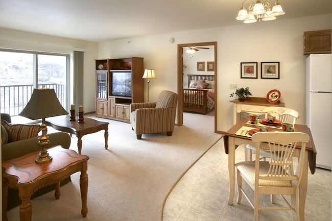 Rivershores Regency for Active Adults 55+ - Rivershores Regency for Active Adults 55+ Apartamentos