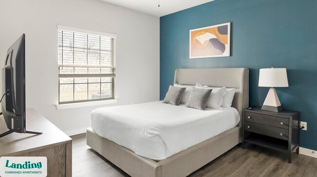 Photo - 8200 Clarksprings Dr Unidad 5304