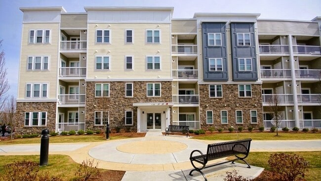 Photo - 130 University Ave Condo Unit .