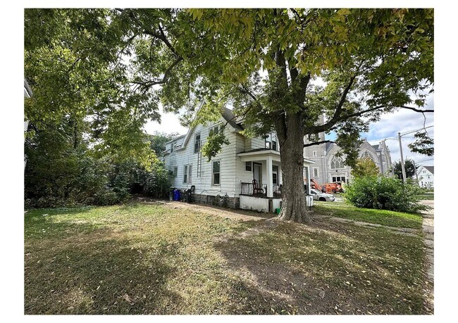 Photo - 1401 Bever Ave SE