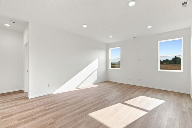 Modern 4-Bedroom Home with a 3-Car Garage & Covered Patio