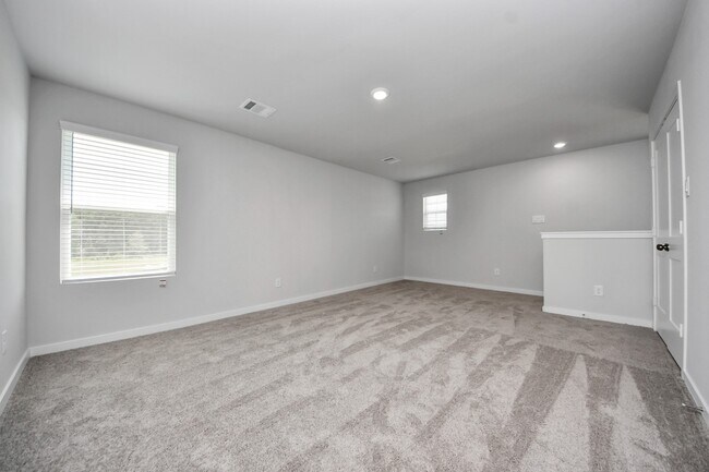 Photo - 135 Alset Dr