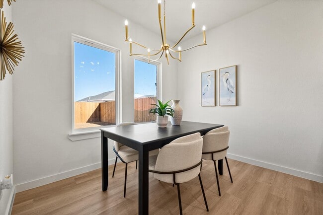 Photo - 1410 Farmhouse Ave