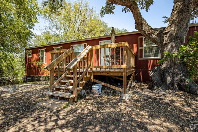 Building Photo - 359 E Zipp Rd Rental