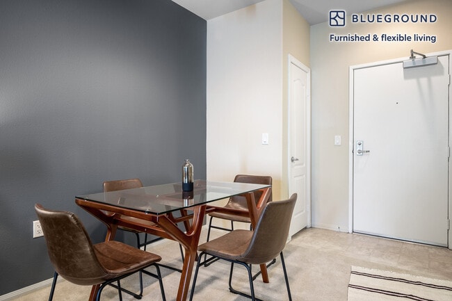 Photo - 5535 Westlawn Ave Unit FL3-ID139