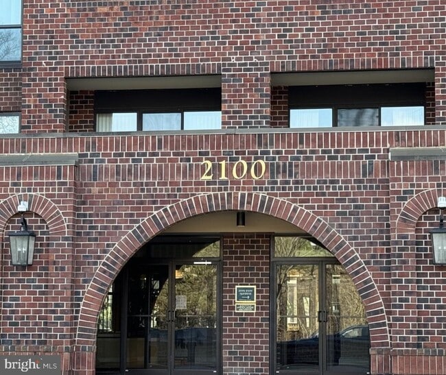 Building Photo - 2100 Langston Blvd. Unit 148