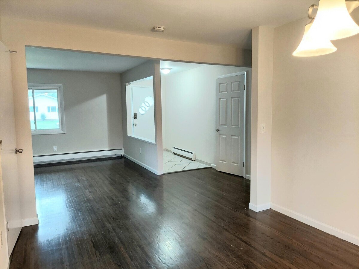 Photo - 34 Spier Ave