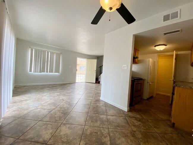 Photo - 3 Bedroom 1 Bathroom in Hallcraft Villas