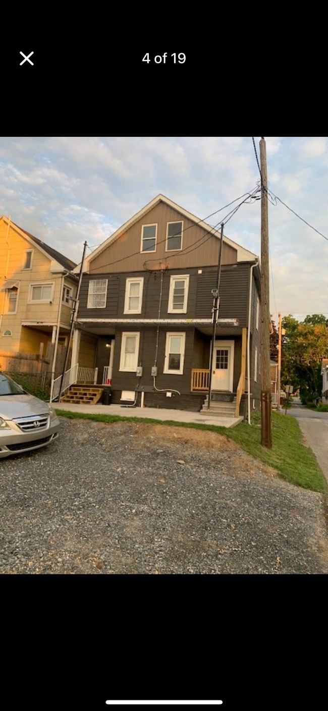 Photo - 639 E Middle St