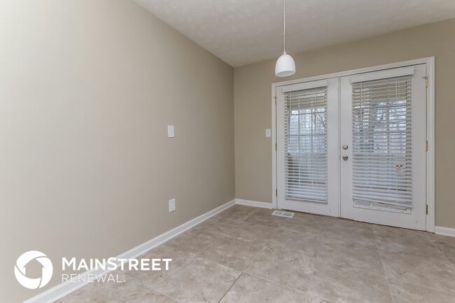 Photo - 331 Woodland St