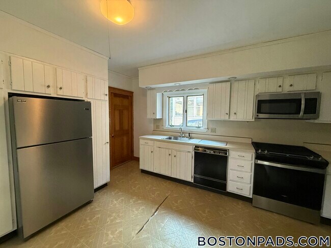 Photo - 80 Curtis St