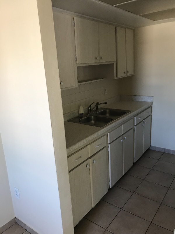 Photo - 411 S Nimbus Ave Unidad 3