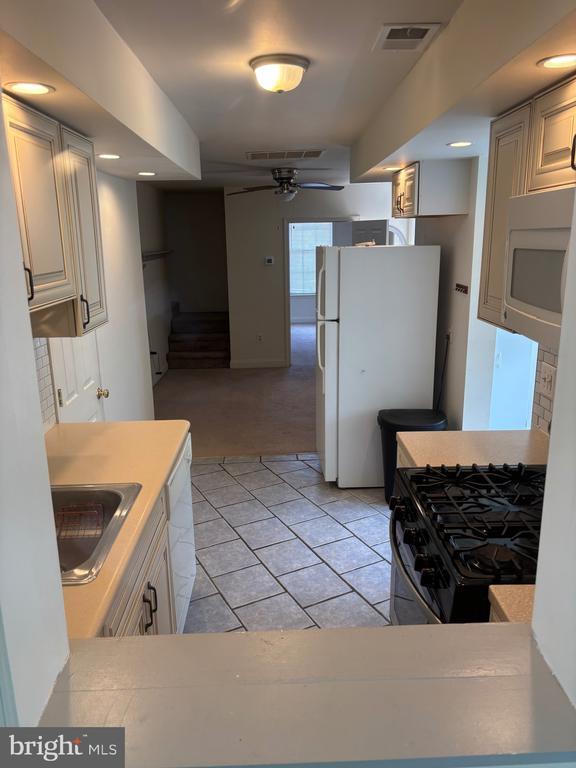 Photo - 221 Summit Ave