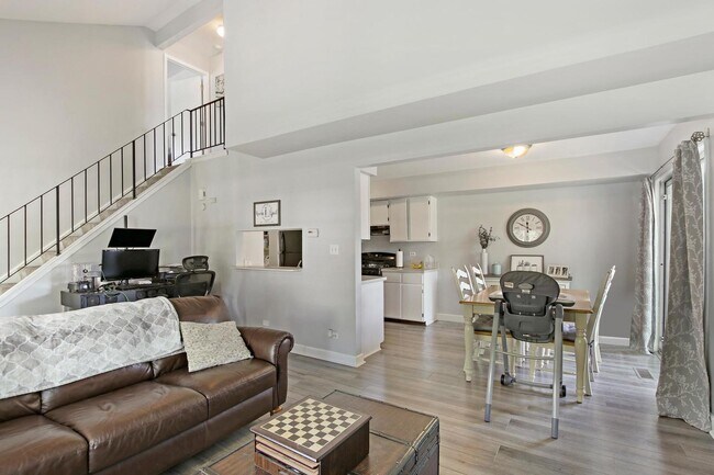 Photo - 257 Butternut Ln