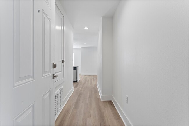 Photo - Current Apartments