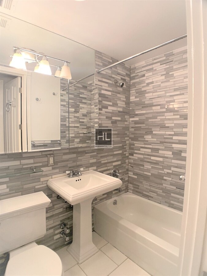 Photo - W 14TH ST. Unit 2D