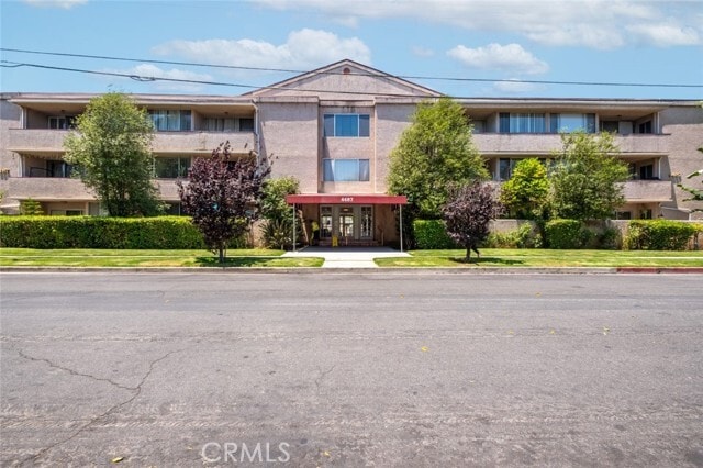 Building Photo - 4487 Colbath Ave Unit 106