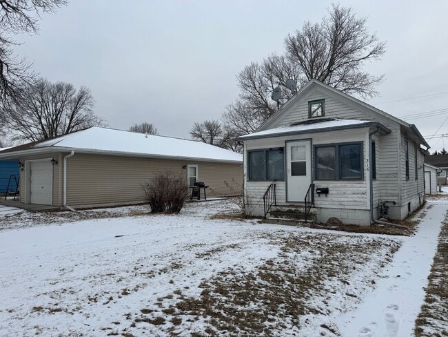 Building Photo - Cute 1 bedroom house! Located near Ta Ha Zouka Park!  Bonita casa de 1 dormitorio. ¡Ubicada cerca...