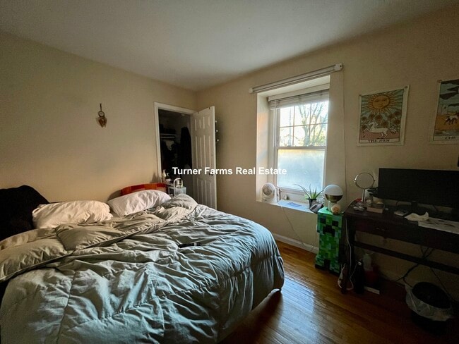 Photo - 712 Shawmut Ave