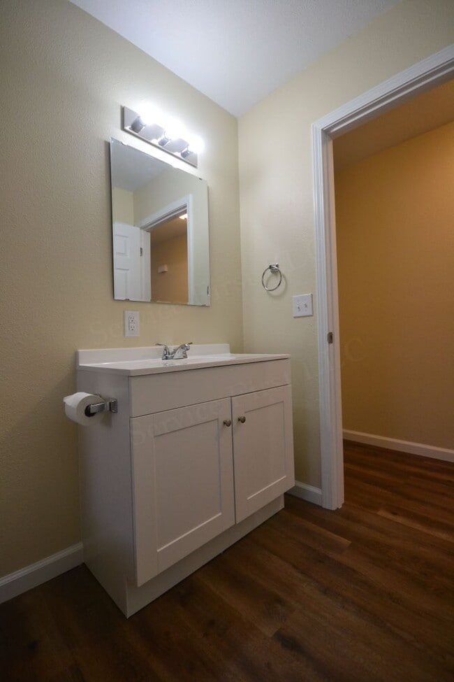Photo - Lockwood Duplex Unit 402