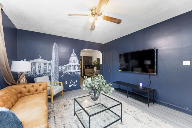 Sala de estar - 1629 Fairlawn Ave SE Unidad 1