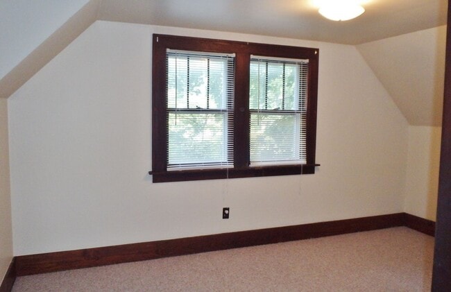 Photo - Two Bedroom House Close To Downtown