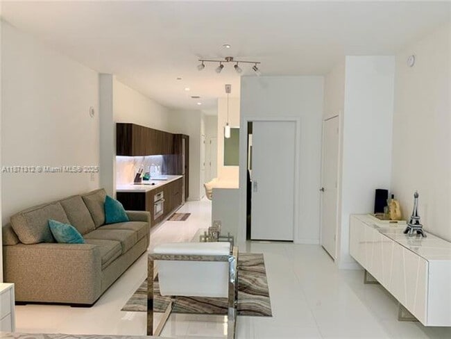 Photo - 851 NE 1st Ave Unit 851 NE 1 Ave  502