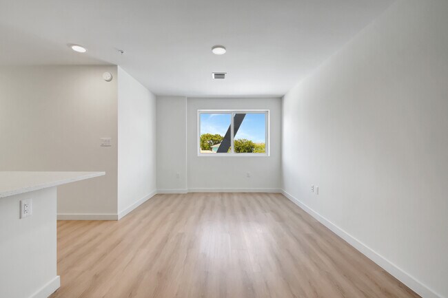 1710 N J Ter Unit Ab