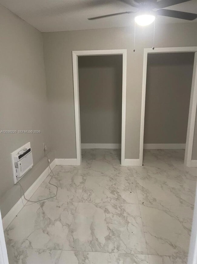 5424 NW 17th Ct