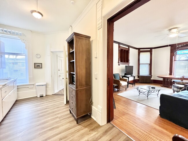 Photo - 420 N Jackson St Unidad 1