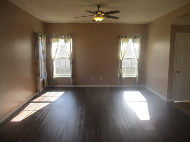 Photo - 4 Bed 2.5 Bath, Englewood