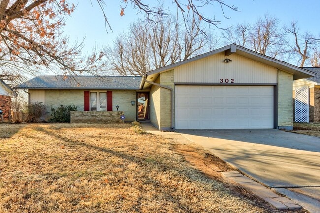 Building Photo - 4 bed house in Yukon!
