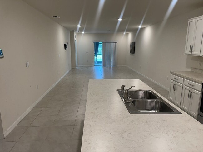 20043 Royal Tern Ct