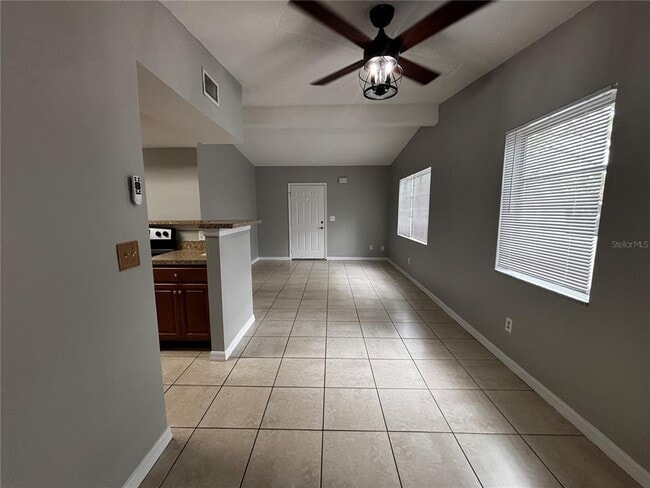 Photo - 1463 Renton St