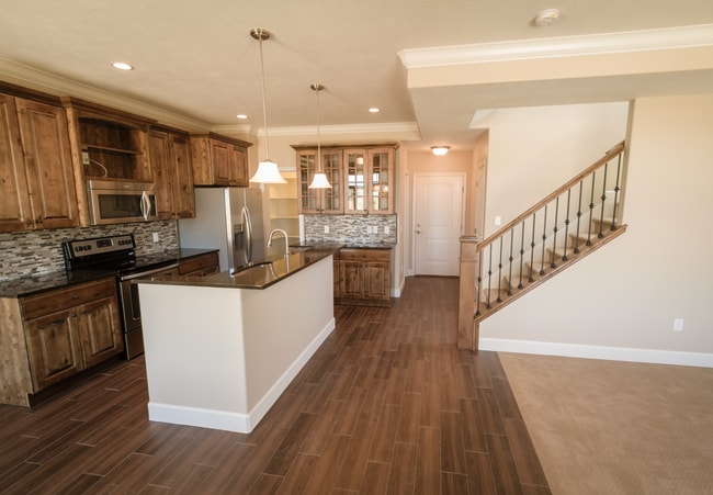 Photo - Italian Villages | 3-Bedroom Villa La Vigne (Unfinished Basement)