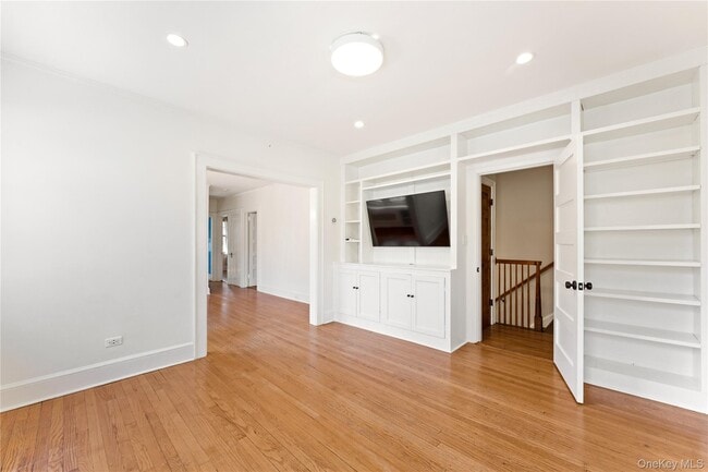 Photo - 92 Pocantico St