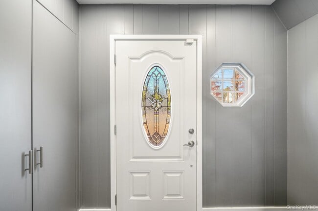 Photo - 71 Longfellow St