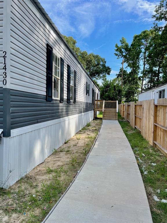 Building Photo - 21430 Dunn Rental