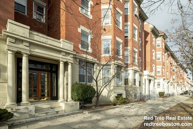 Photo - 1307 Commonwealth Ave