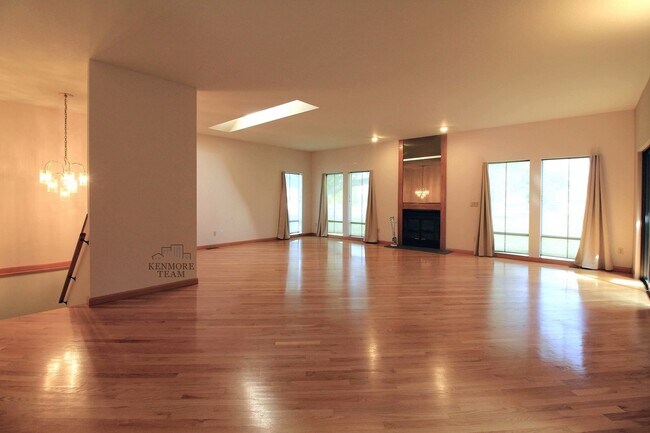 Photo - 4 Bedroom, 3 Bath Home in West Richland
