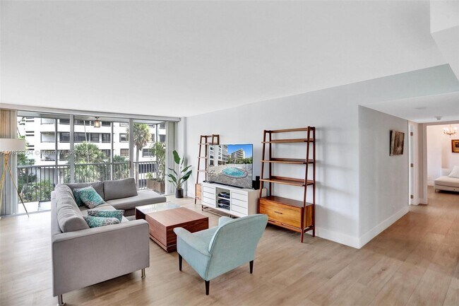 Photo - 150 Ocean Ln Dr Unidad 3H Rental