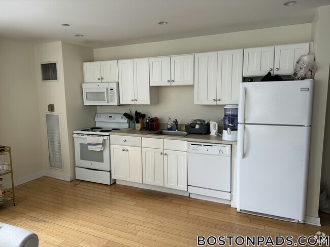 Building Photo - 40 Boylston St Unit 702 Rental