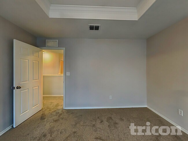 Photo - 11811 Pure Silver